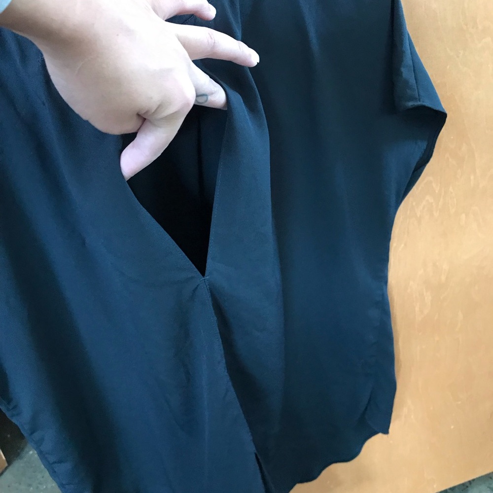 👋🏼SOLD ELSEWHERE🚫Trouve T-shirt - Picture 6 of 8